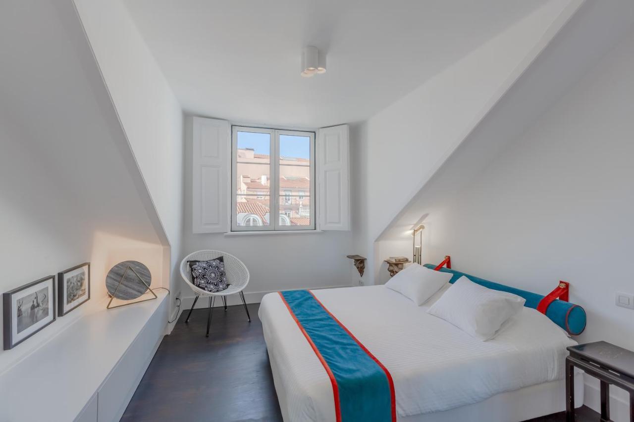 Principe Real Charming Garden View Flat At The Heart Of * Lisbon