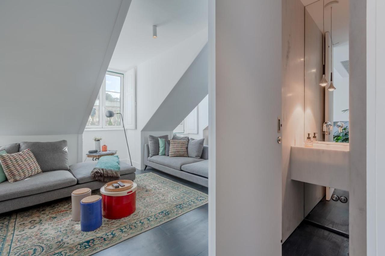 Principe Real Charming Garden View Flat At The Heart Of Lisbon