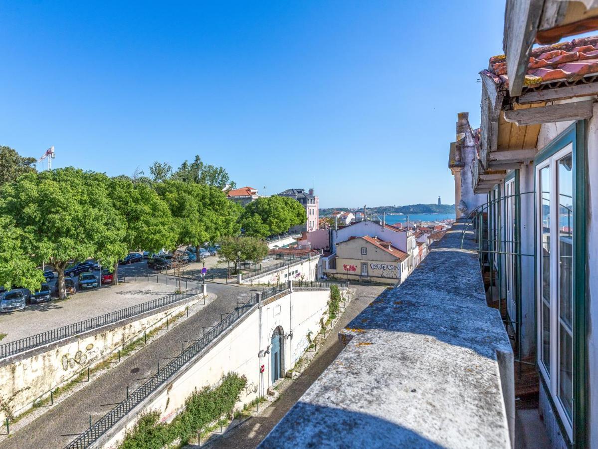 Principe Real Charming Garden View Flat At The Heart Of * Lisbon